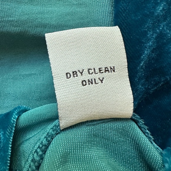 Habitat Blue Velvet Button Down Shirt Size XS Soft Timeless Office Wear Church - Picture 6 of 7